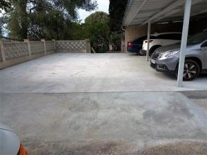 Parking-Saint-Cyr-sur-Mer